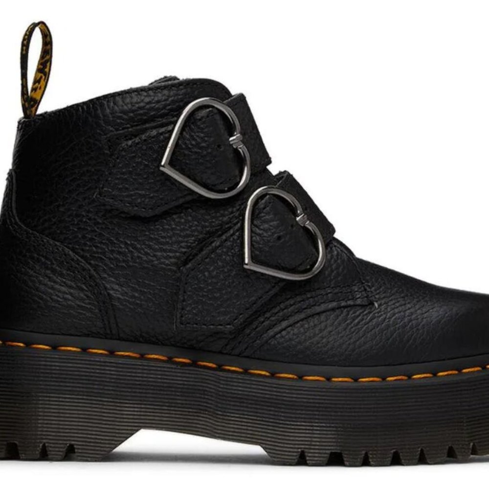 NWT DR. MARTENS Black Devon Heart Platform Boots